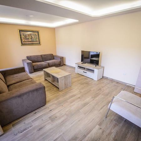 Apartment Vrutak Kotor Extérieur photo