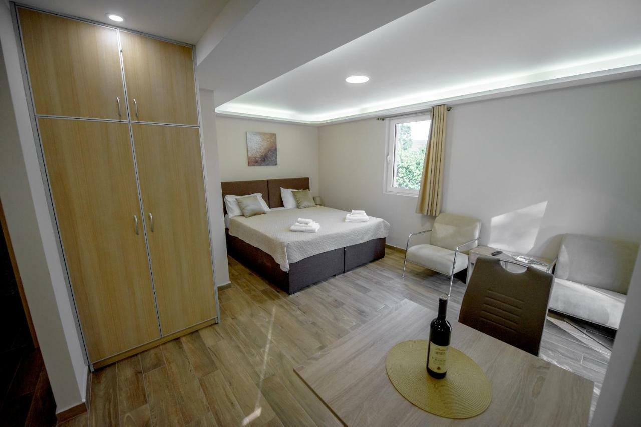 Apartment Vrutak Kotor Extérieur photo