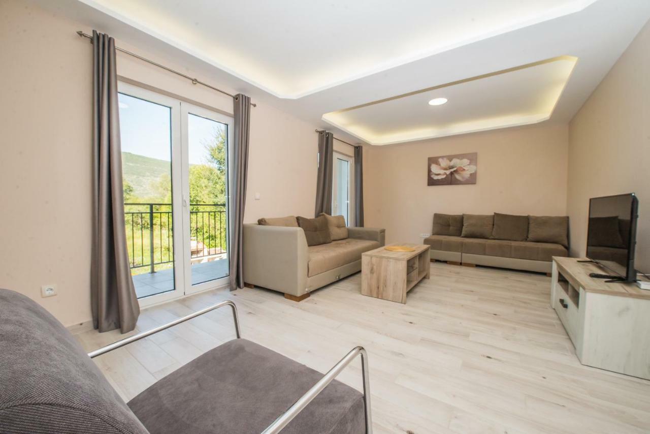 Apartment Vrutak Kotor Extérieur photo