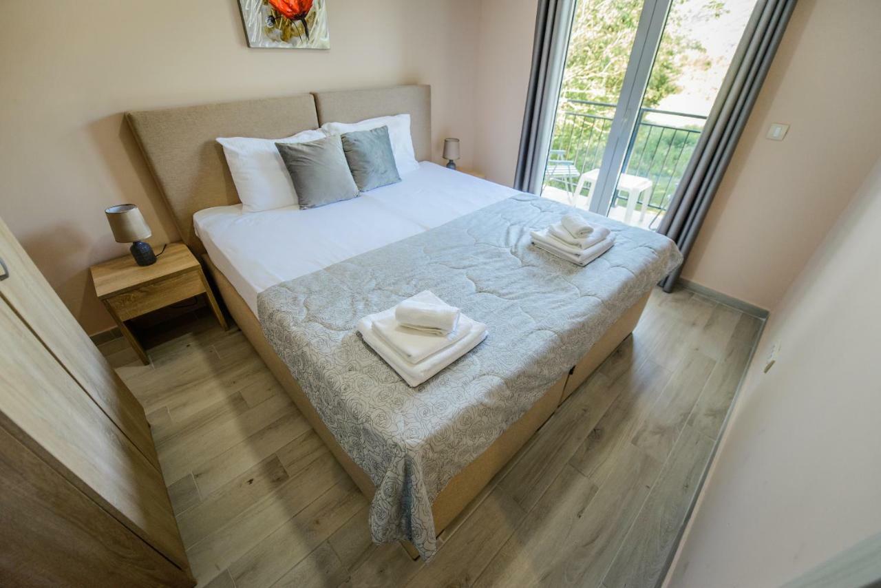Apartment Vrutak Kotor Extérieur photo