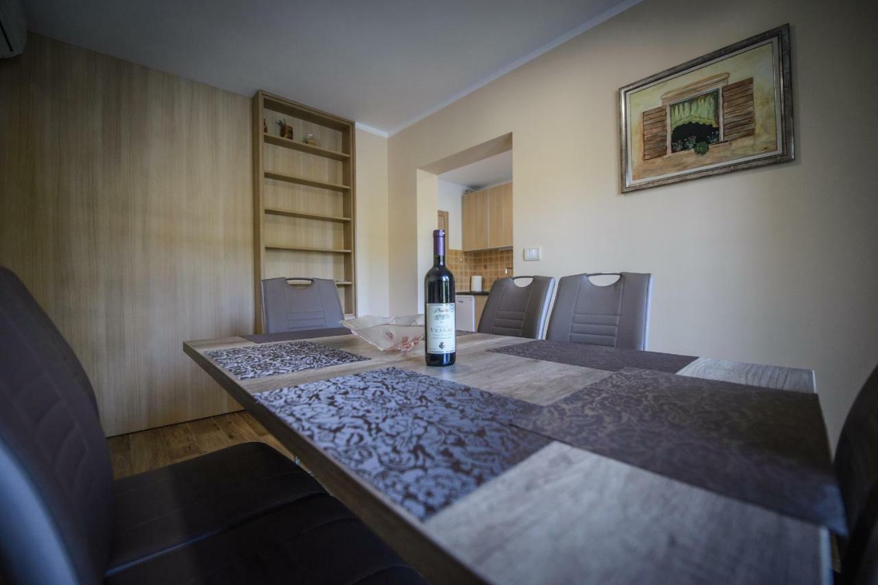 Apartment Vrutak Kotor Extérieur photo