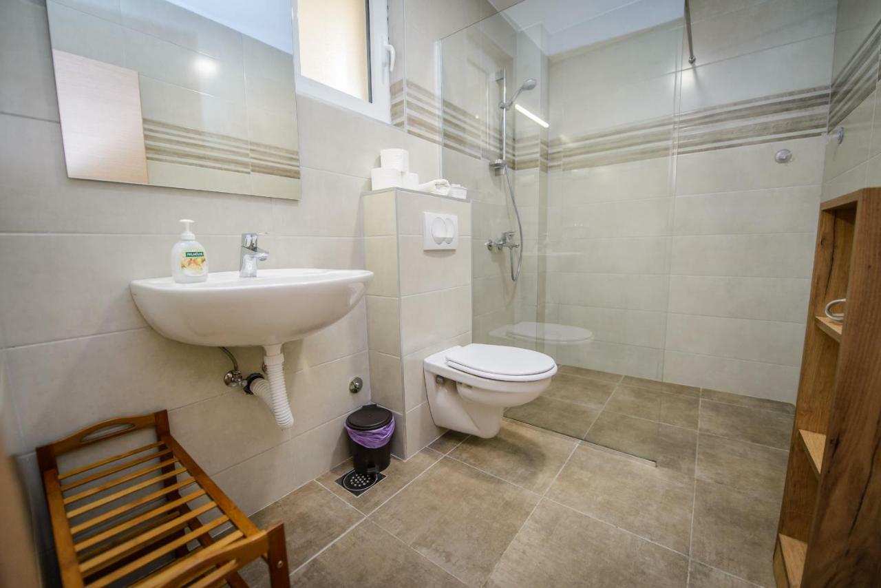 Apartment Vrutak Kotor Extérieur photo
